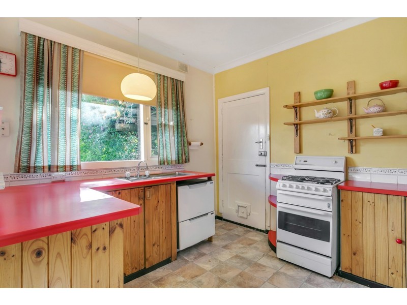 28 Fleming Avenue, Ridgehaven SA 5097