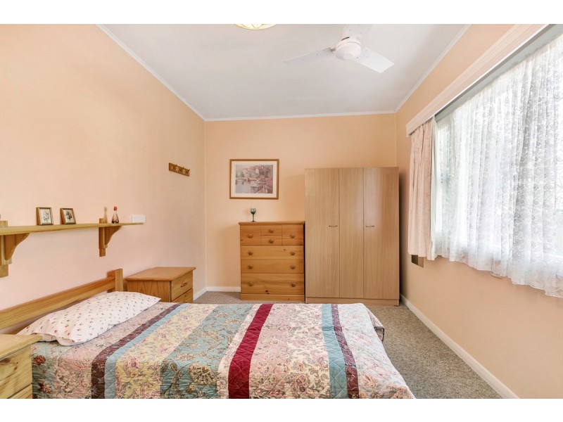 28 Fleming Avenue, Ridgehaven SA 5097