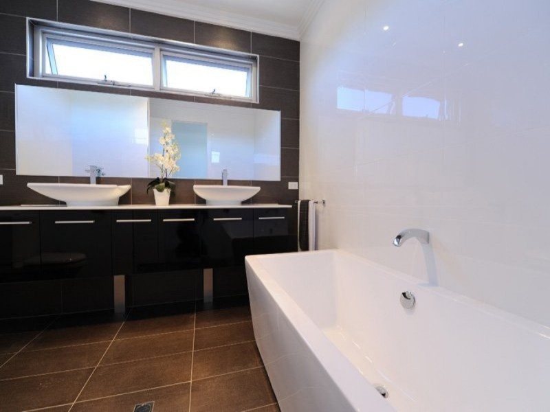 5a Erin Street, Broadview SA 5083