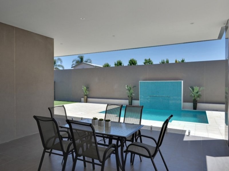 5a Erin Street, Broadview SA 5083