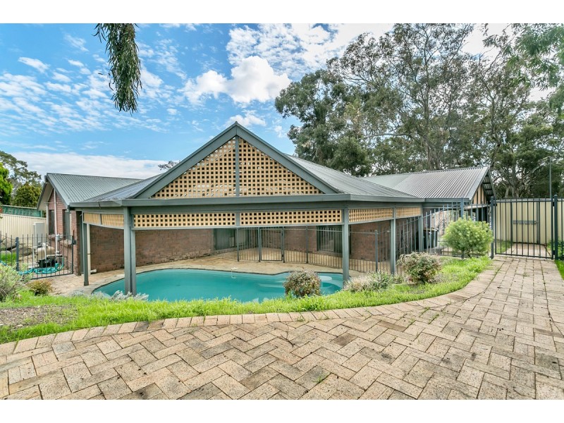2 Birkdale Close, Fairview Park SA 5126