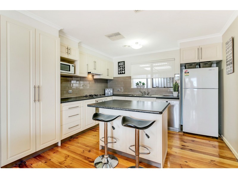 9 Carole Crescent, Modbury SA 5092