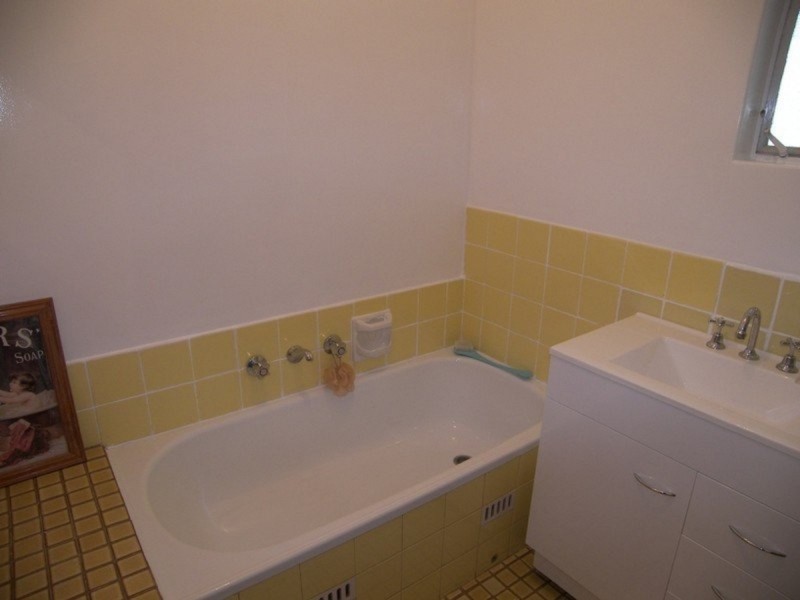 15 Goodall Road, Para Hills SA 5096