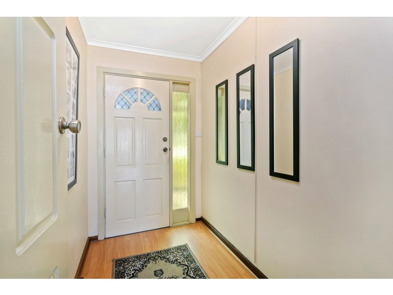 9 Sharon Road, Ridgehaven SA 5097