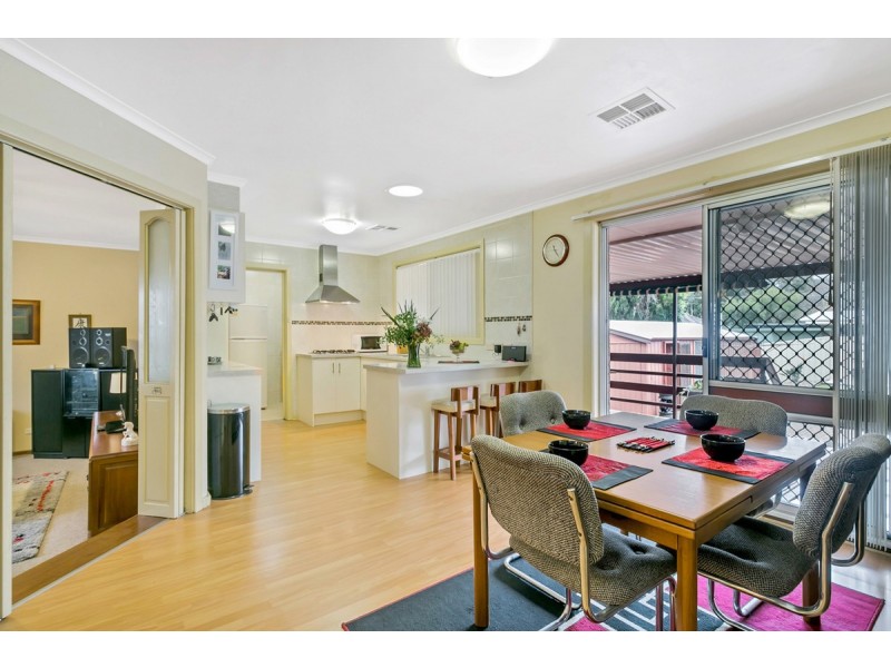 9 Sharon Road, Ridgehaven SA 5097