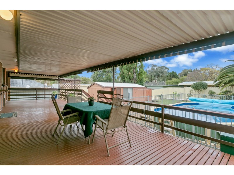 9 Sharon Road, Ridgehaven SA 5097