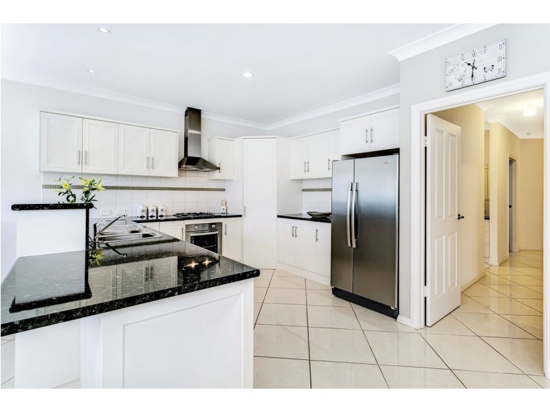 5 Maquarie Street, Mawson Lakes SA 5095