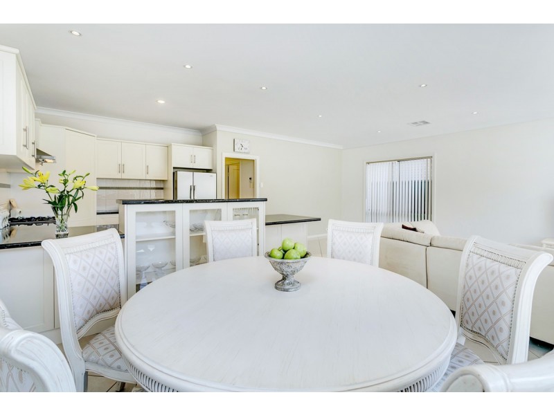 5 Maquarie Street, Mawson Lakes SA 5095