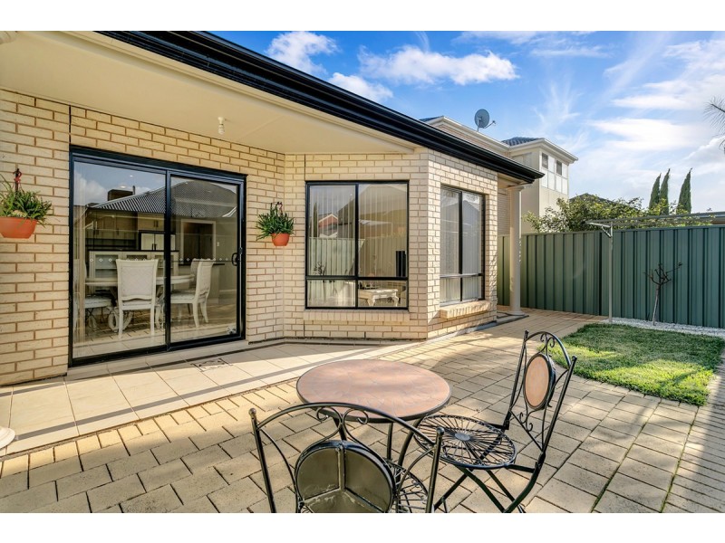 5 Maquarie Street, Mawson Lakes SA 5095