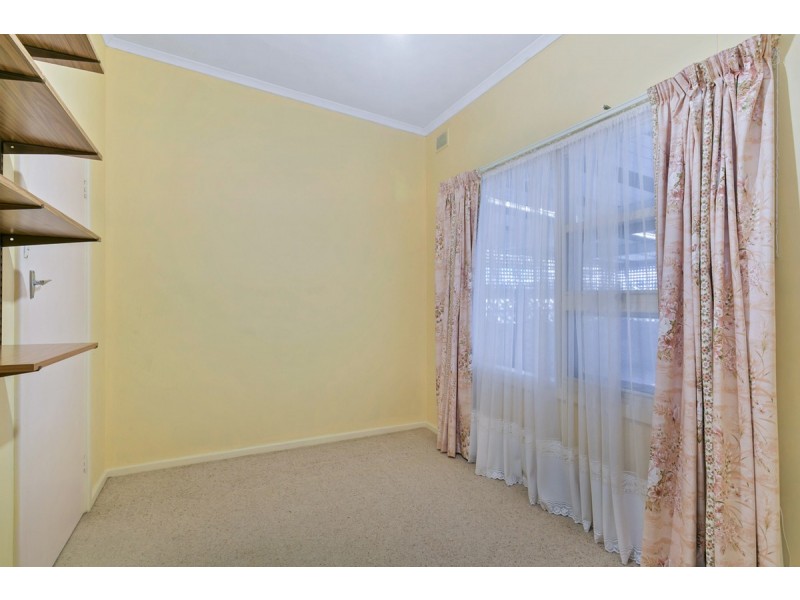 38 Brougham Drive, Valley View SA 5093