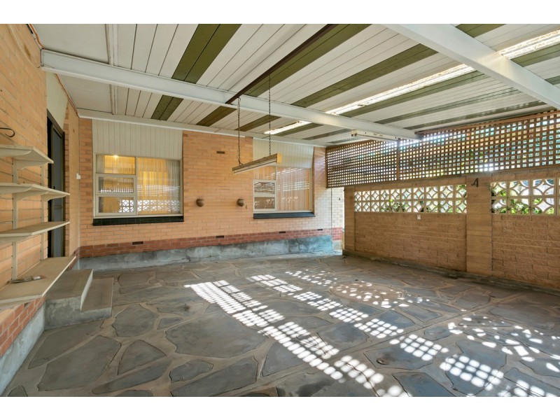 38 Brougham Drive, Valley View SA 5093