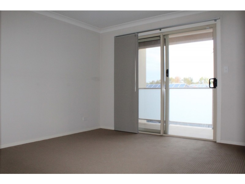 3 Pine Court, Mawson Lakes SA 5095