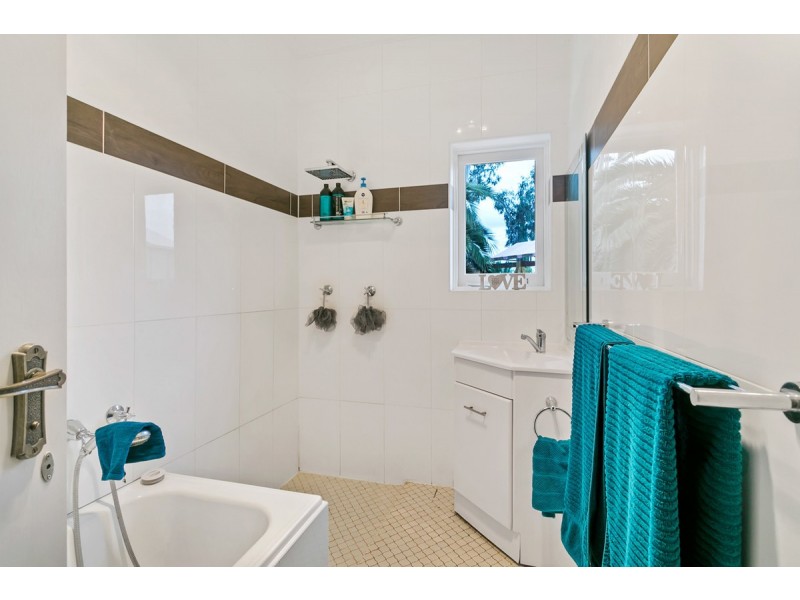 35 Peacock Road, Elizabeth Downs SA 5113