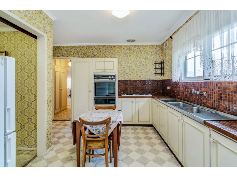 3 Crestwood Drive, Athelstone SA 5076