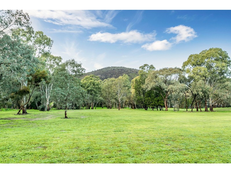 3 Crestwood Drive, Athelstone SA 5076