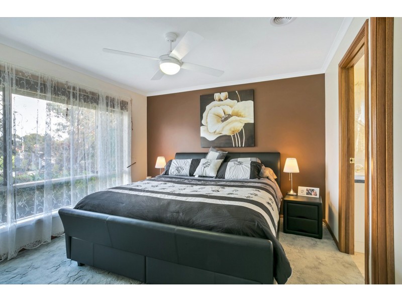 6 Bellchambers Court, Modbury Heights SA 5092