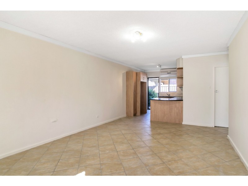 9/5 Barry Road, Oaklands Park SA 5046