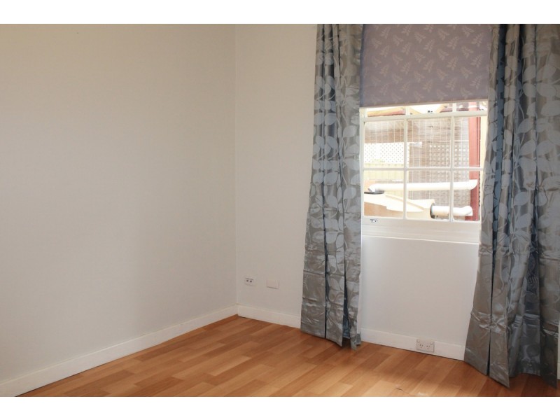 18 Carinya Crescent, Rostrevor SA 5073