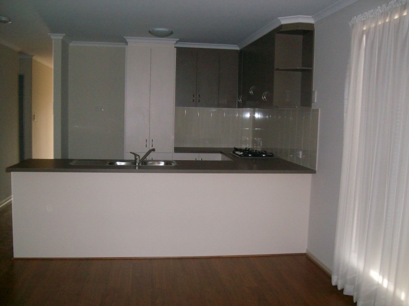 87 Riesling Crescent, Andrews Farm SA 5114