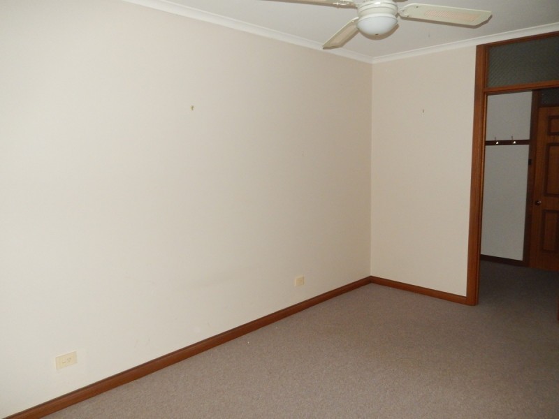 9 Faye Street, Ridgehaven SA 5097