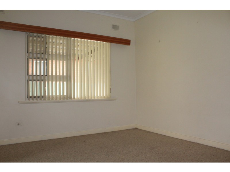 33 Mitcham Avenue, Lower Mitcham SA 5062