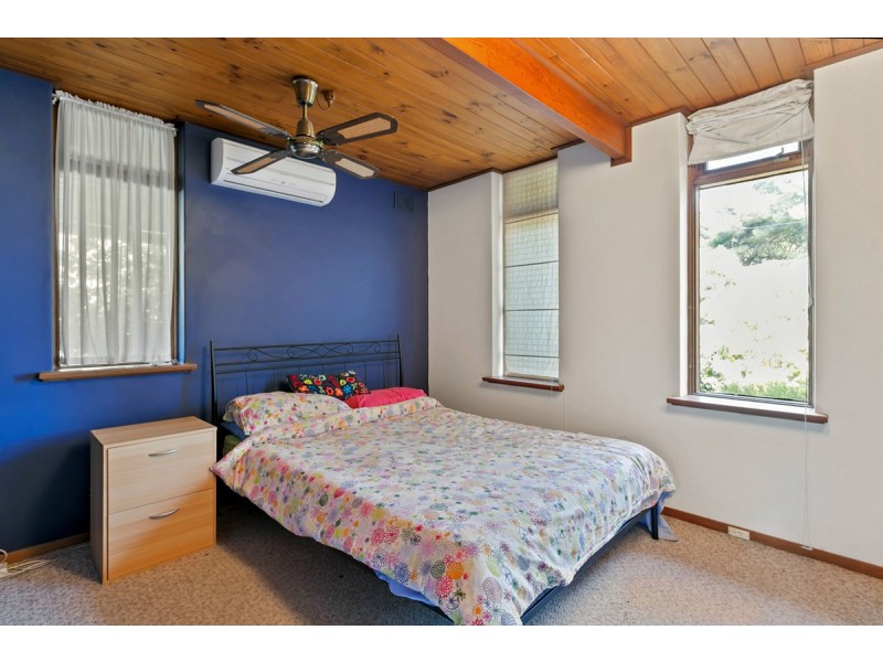 8 Wattlebird Drive, Highbury SA 5089