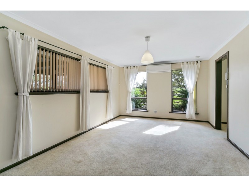 4 Leonis Avenue, Hope Valley SA 5090