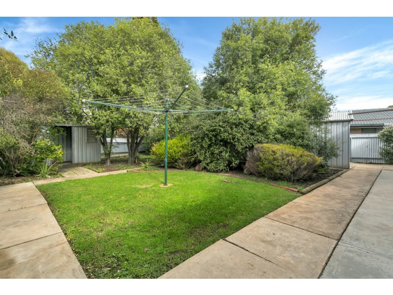 4 Leonis Avenue, Hope Valley SA 5090