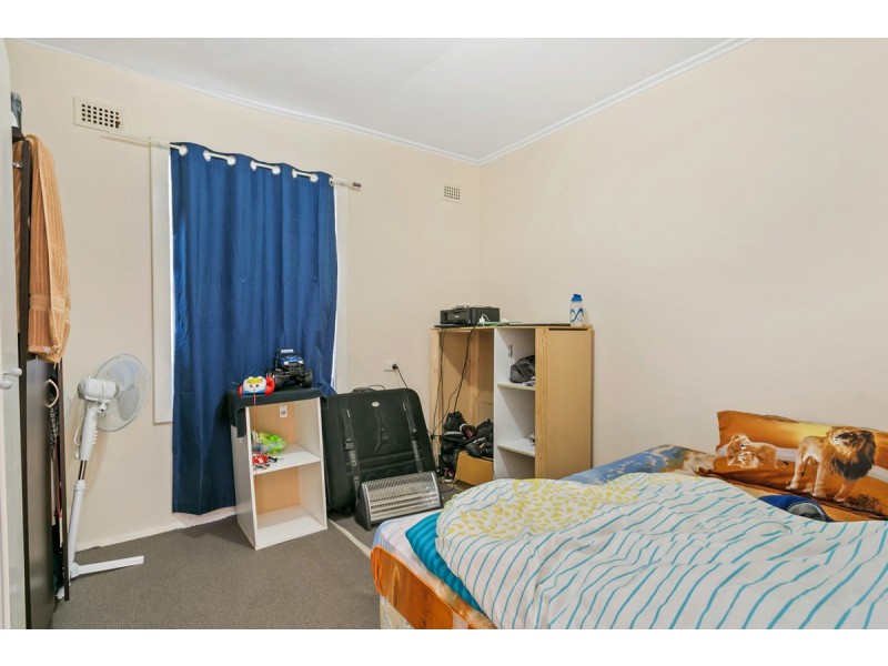 18 Guildford Street, Clearview SA 5085