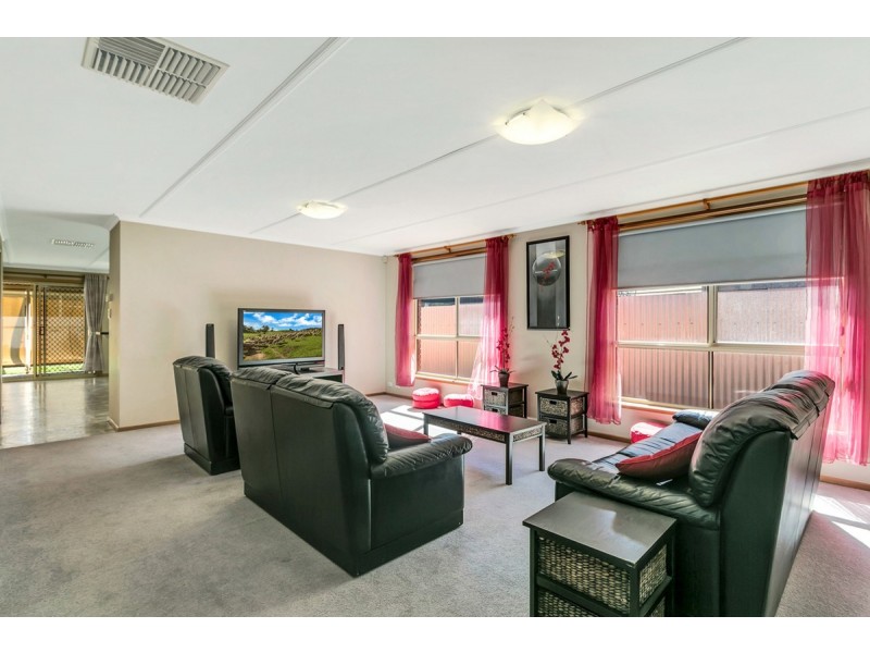 9 Augusta Court, Burton SA 5110