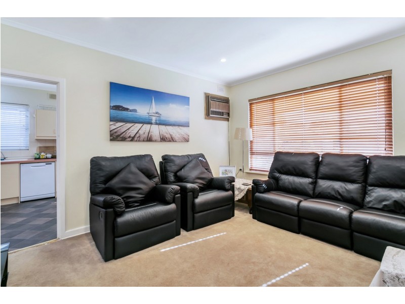 9 Kennett Street, Para Hills SA 5096