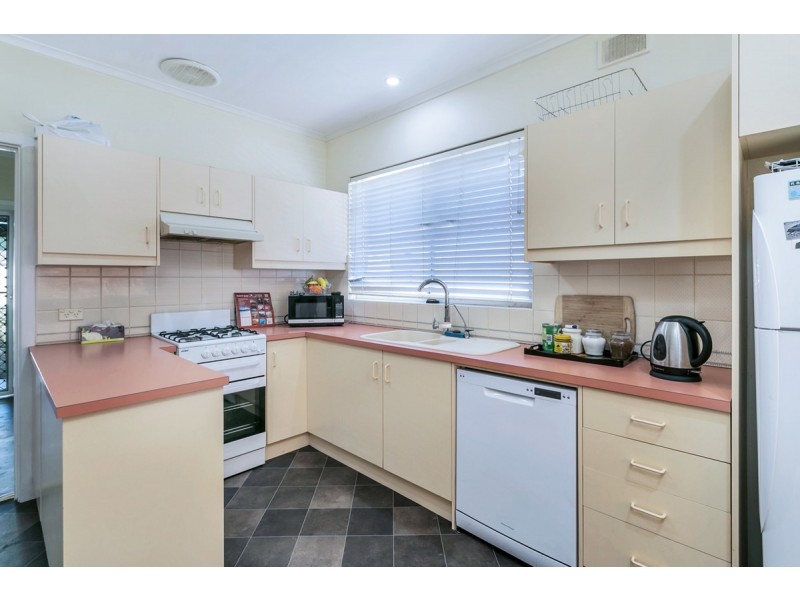 9 Kennett Street, Para Hills SA 5096