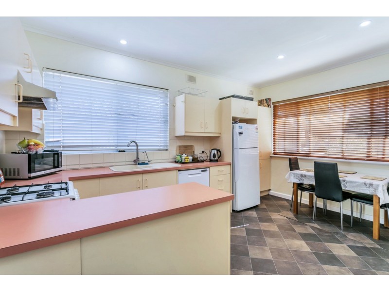 9 Kennett Street, Para Hills SA 5096