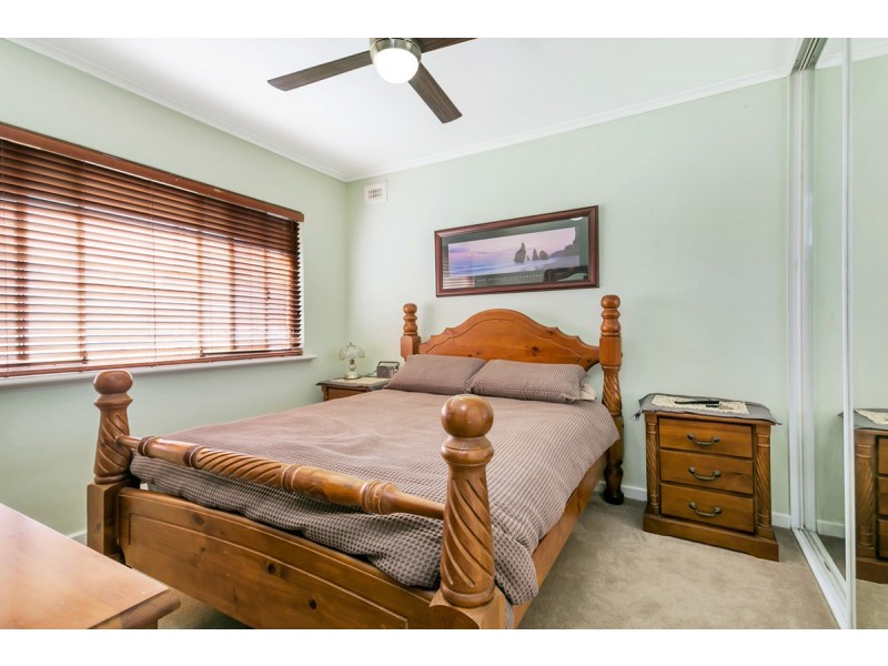 9 Kennett Street, Para Hills SA 5096