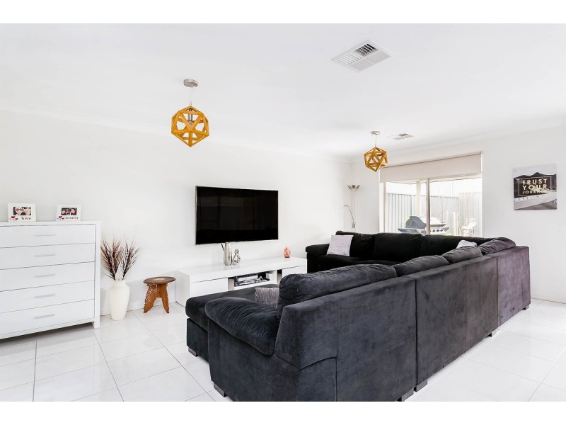 15 Stuart Street, Hillcrest SA 5086