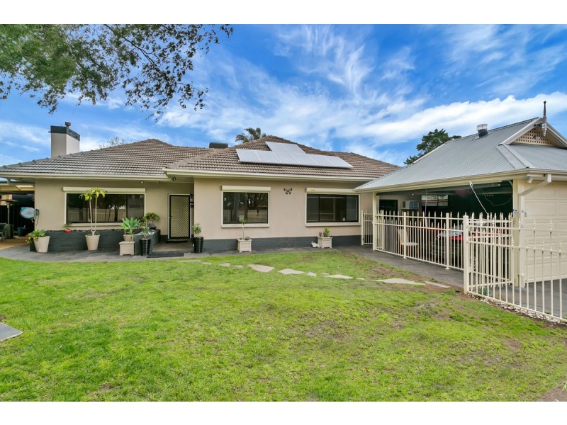 4 Ian Street, Broadview SA 5083