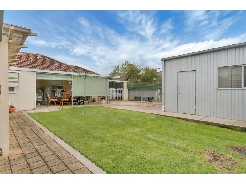 4 Burnie Avenue, Campbelltown SA 5074