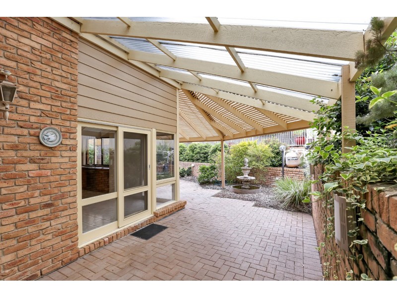 60 Hallett Road, Stonyfell SA 5066
