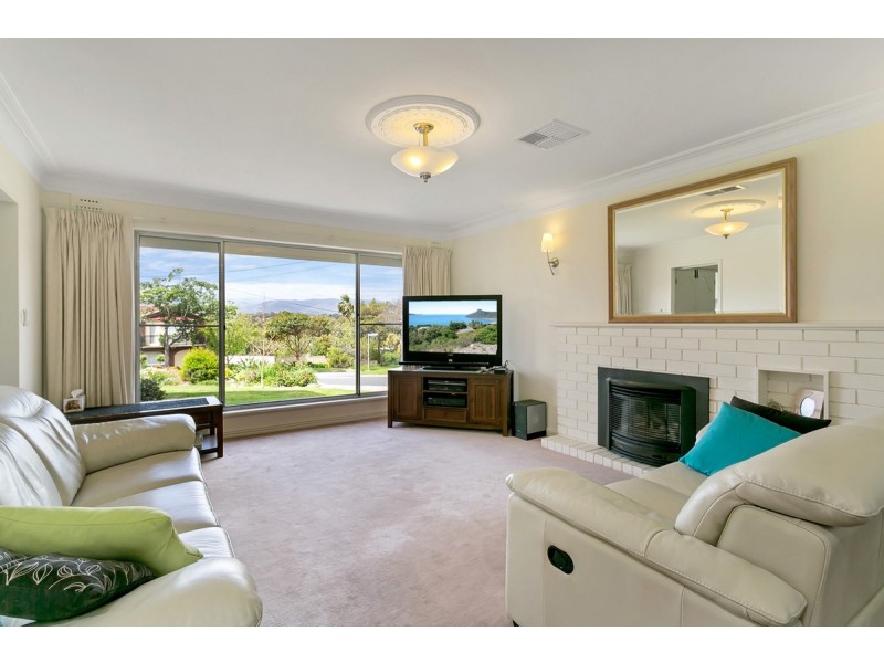 11 Penelope Avenue, Valley View SA 5093