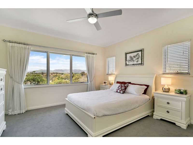 11 Penelope Avenue, Valley View SA 5093