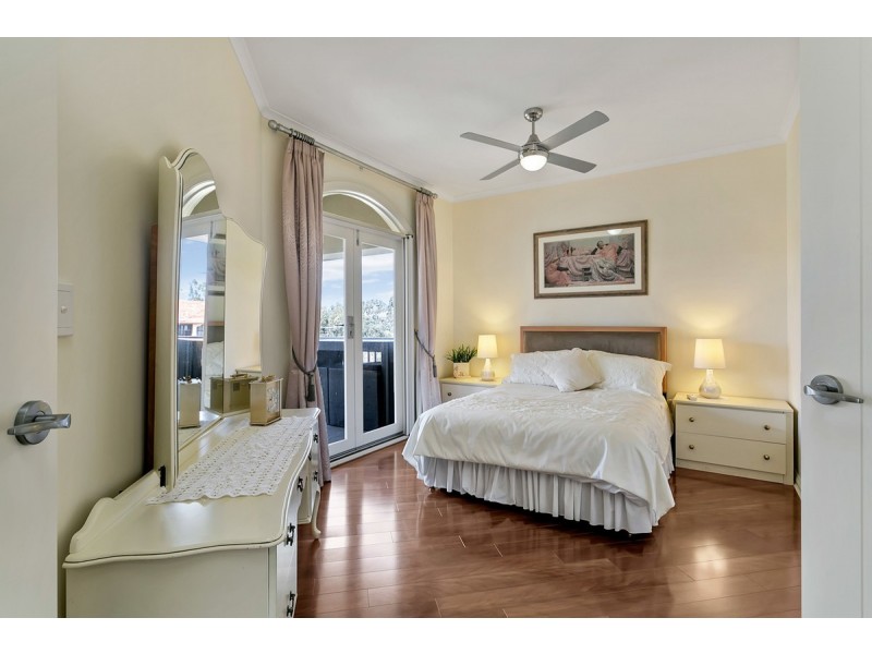 11 Penelope Avenue, Valley View SA 5093