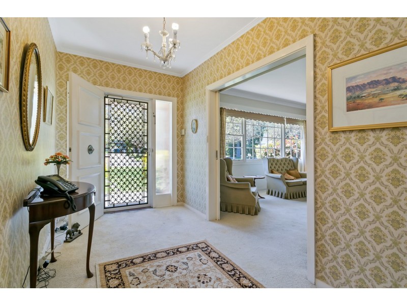 2 Jeffery Road, Vale Park SA 5081