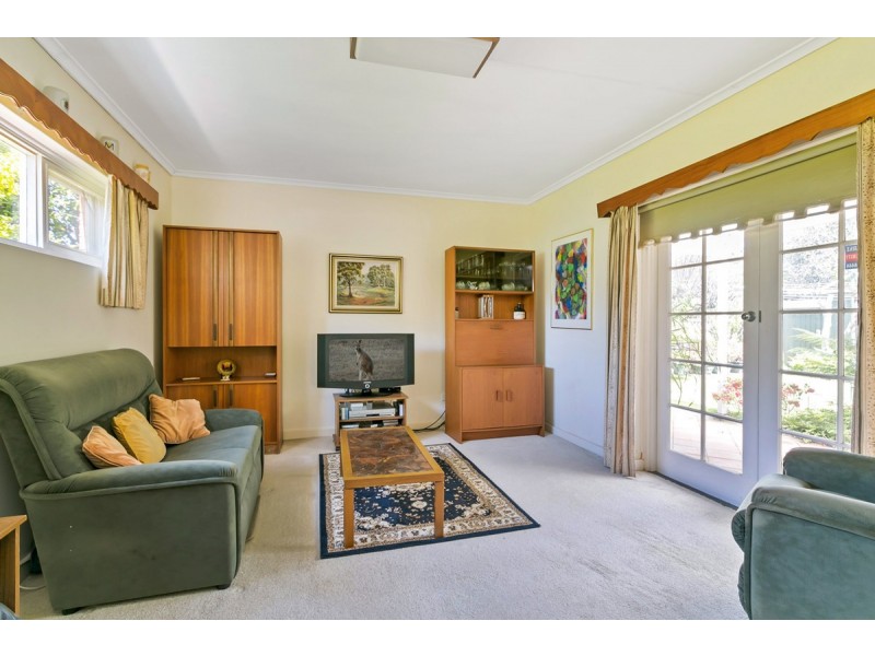 2 Jeffery Road, Vale Park SA 5081