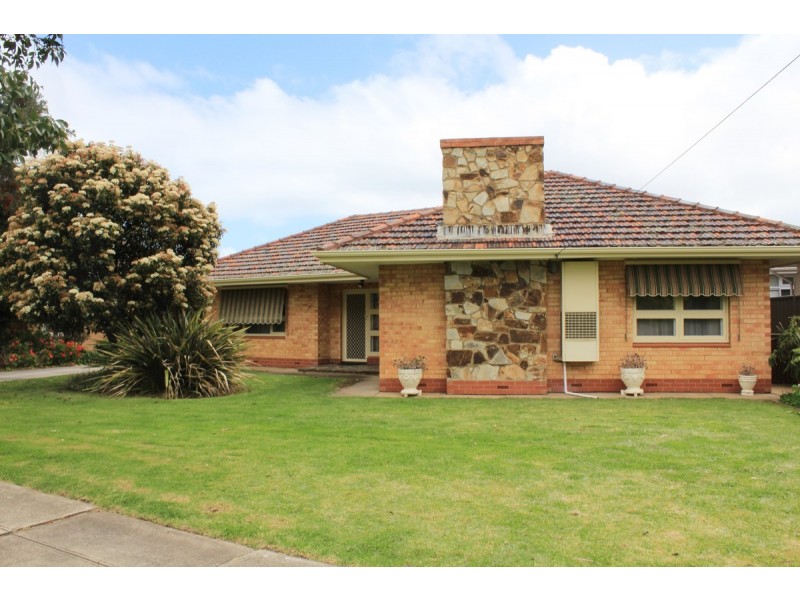 17 Riverside Drive, Fulham SA 5024