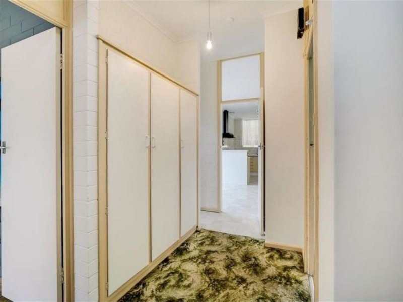 9 Loral Street, Para Hills SA 5096