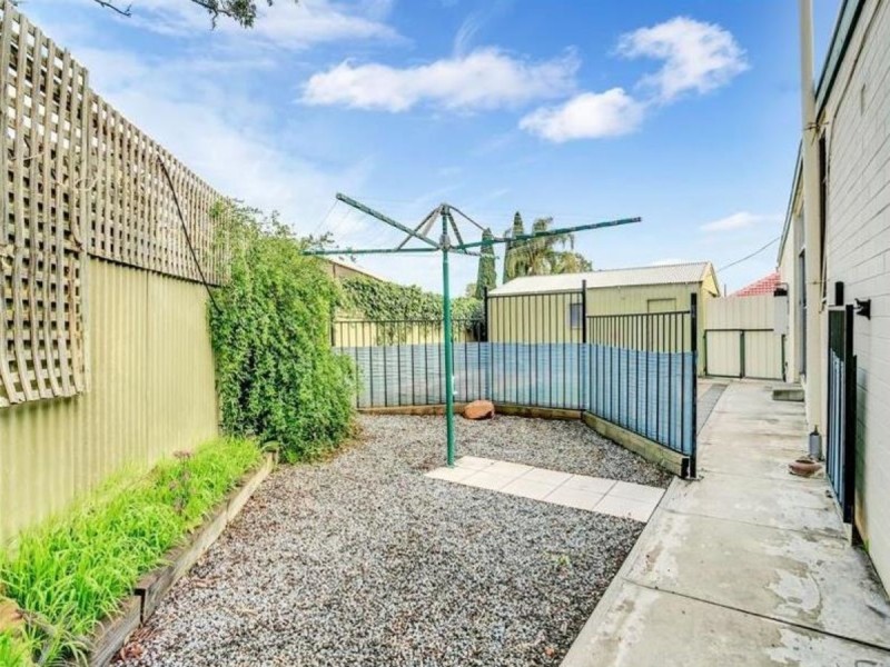9 Loral Street, Para Hills SA 5096