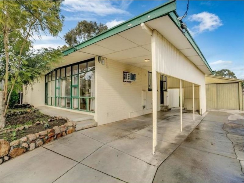 9 Loral Street, Para Hills SA 5096