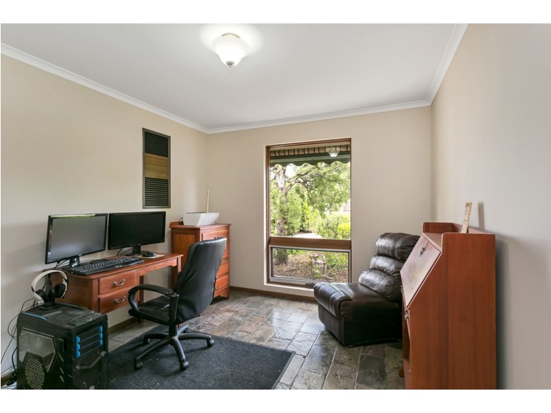 5 Isambard Court, Modbury Heights SA 5092