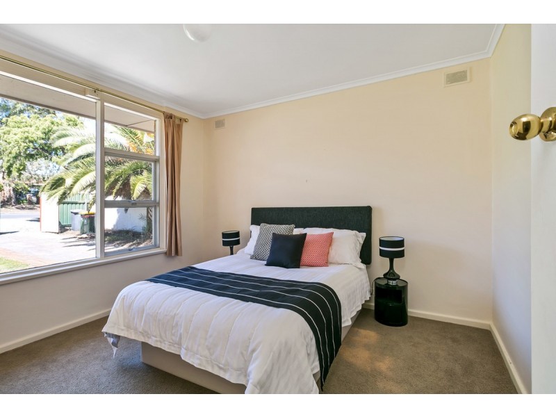 10 Tolley Road, Hope Valley SA 5090