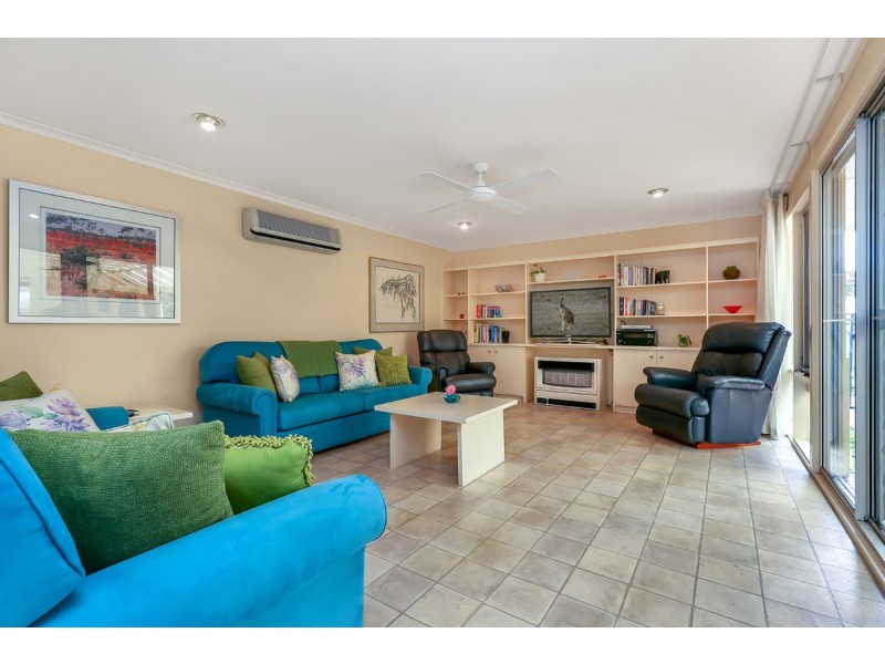 15 Anita Avenue, Gilles Plains SA 5086